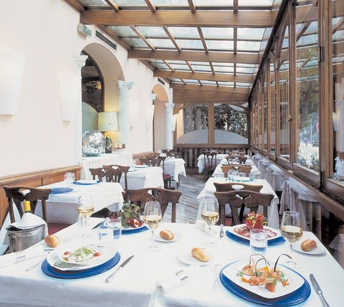 Hotel Ambassador-Monaco Restaurace fotografie